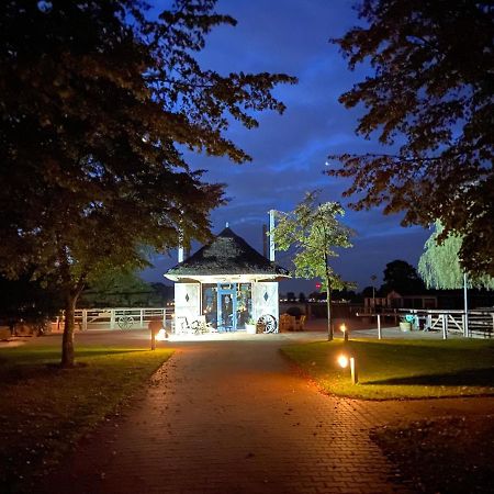 Vila Wildwestruurlo Exteriér fotografie