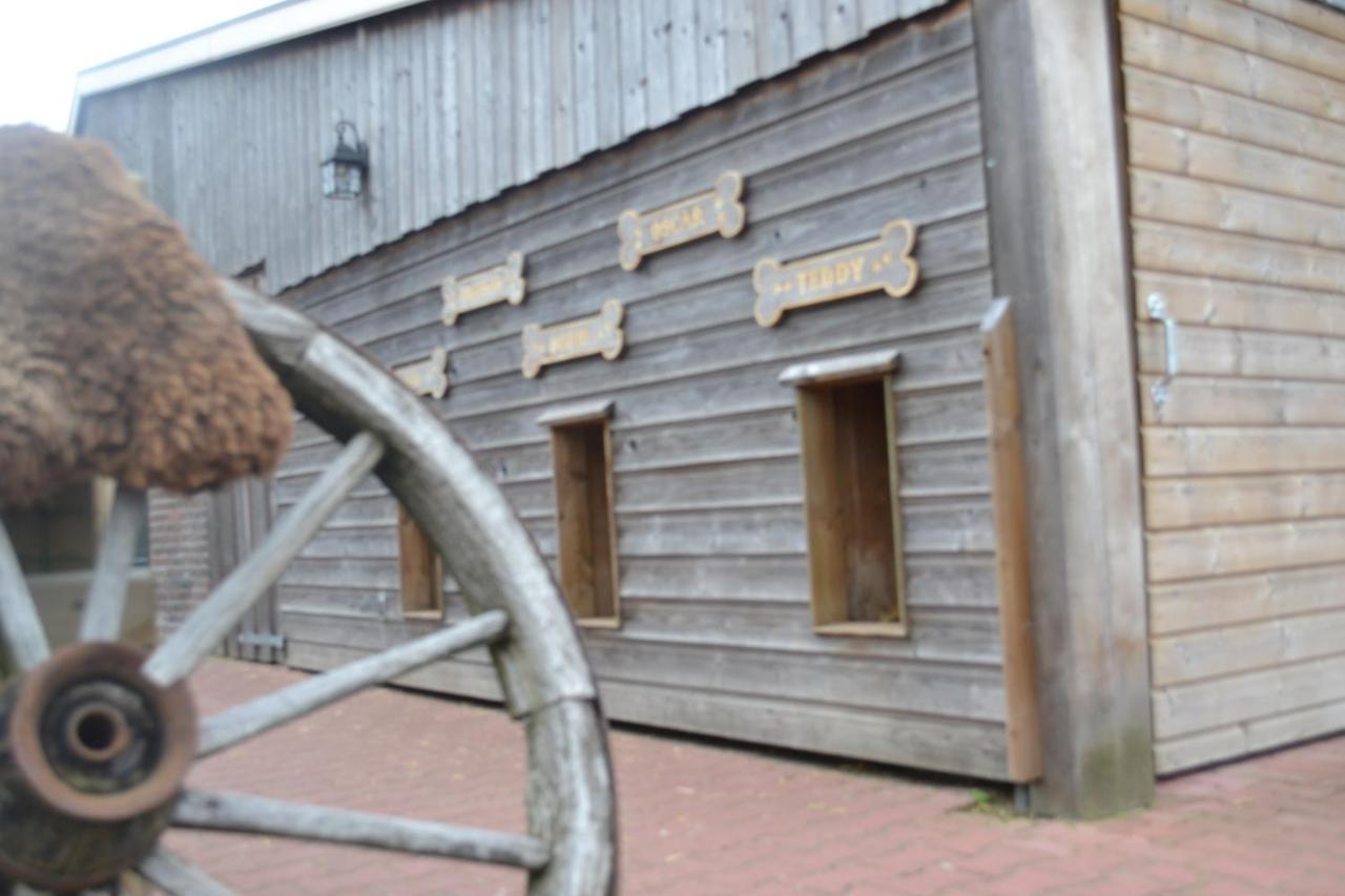 Vila Wildwestruurlo Exteriér fotografie